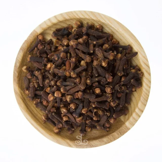 Whole cloves