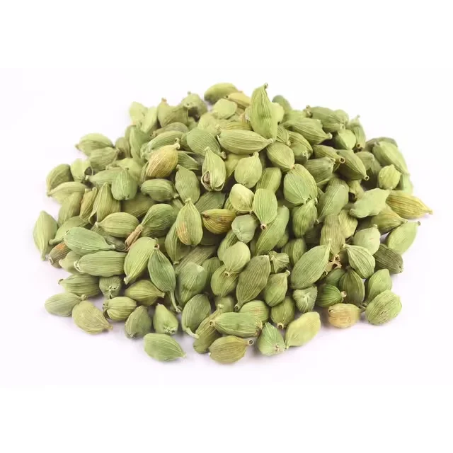 Green cardamom pods